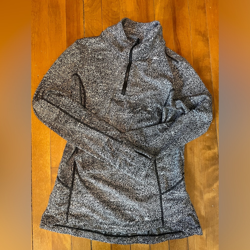 Mondetta Women's Black and white Quarter Zip